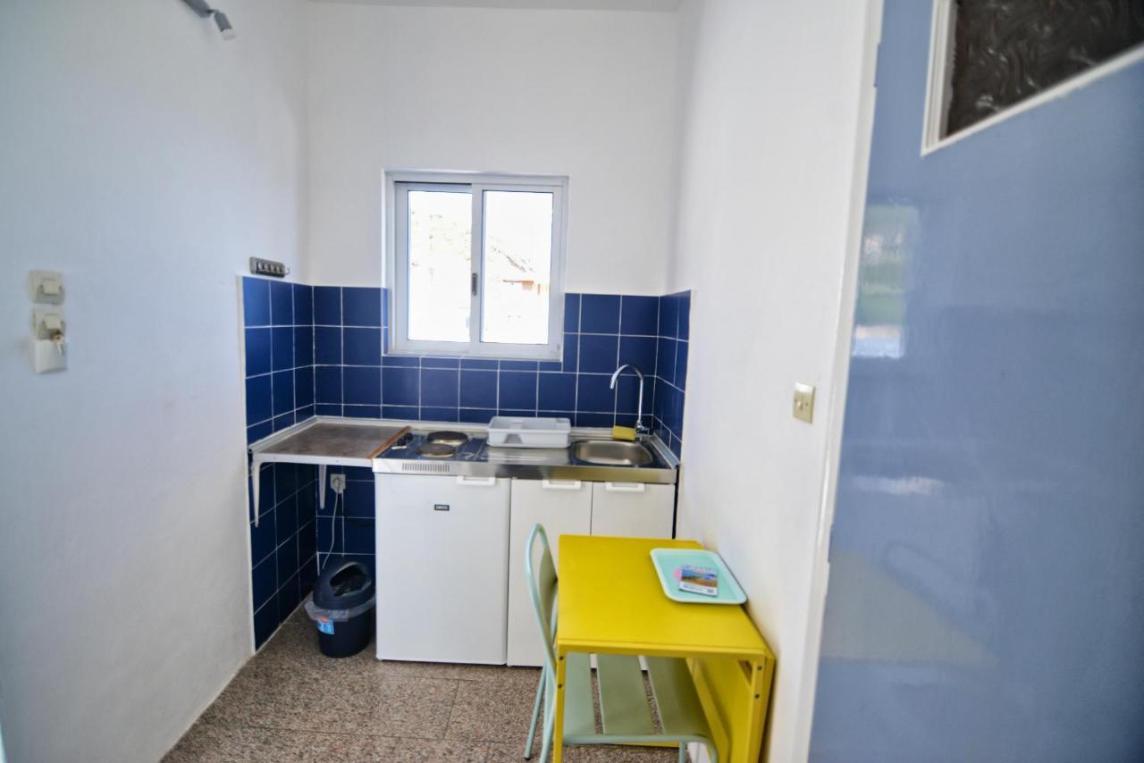 Apostolakis Rooms Ágios Kírykos Extérieur photo